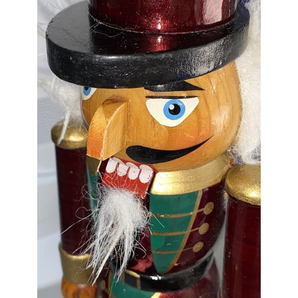 Nutcracker Soldier Red Green Wood Classic Decor Christmas 10" Bed Bath & Beyond - Picture 6 of 7